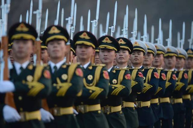 致敬，最可愛(ài)的人